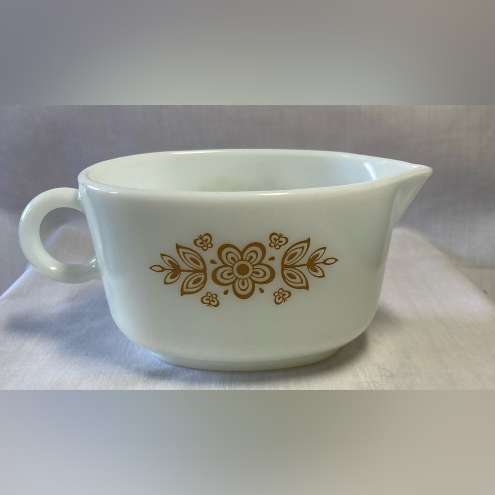 Vintage 70’s Butterfly Gold Pyrex Gravy Boat